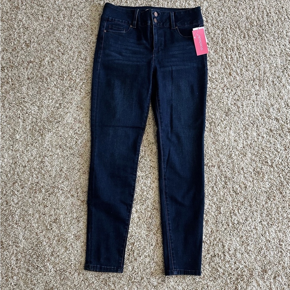 ShoeDazzle Women’s High-Rise Stretchy Skinny Jeans. Dark Wash. Size 30. NWT!